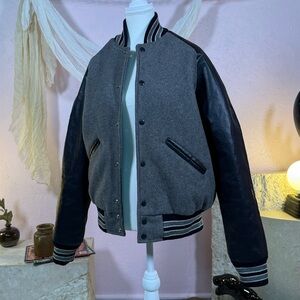 Title: Vintage Matt’s Grey & Navy Varsity Jacket Size Small